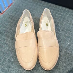 Women's Cream Loafers